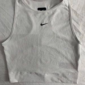 Nike workout top